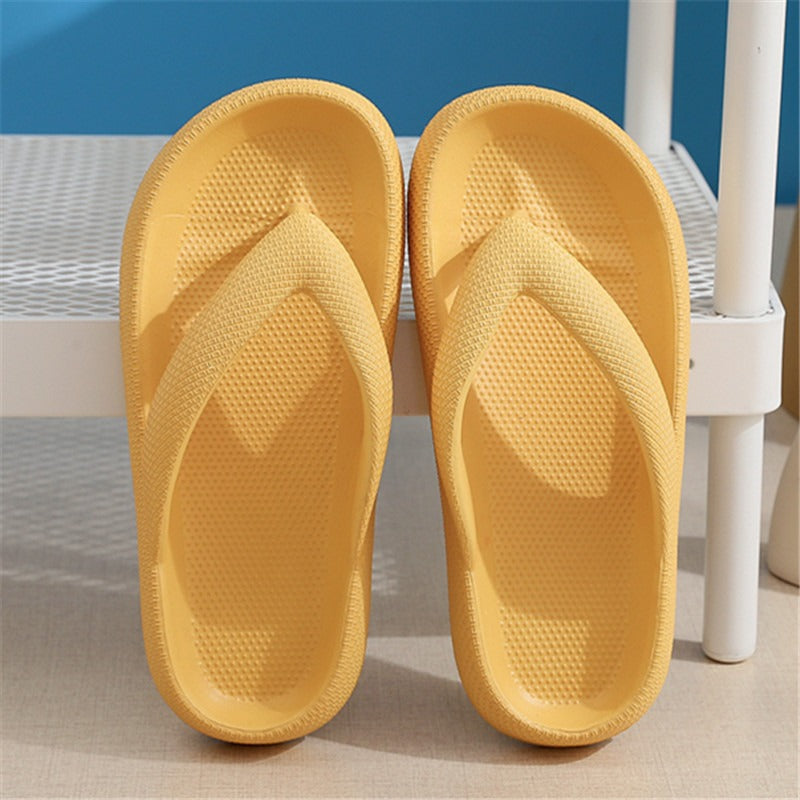 New style flip flops non-slip outdoor summer soft bottom bathroom couple outdoor sandals casual thick bottom sandals