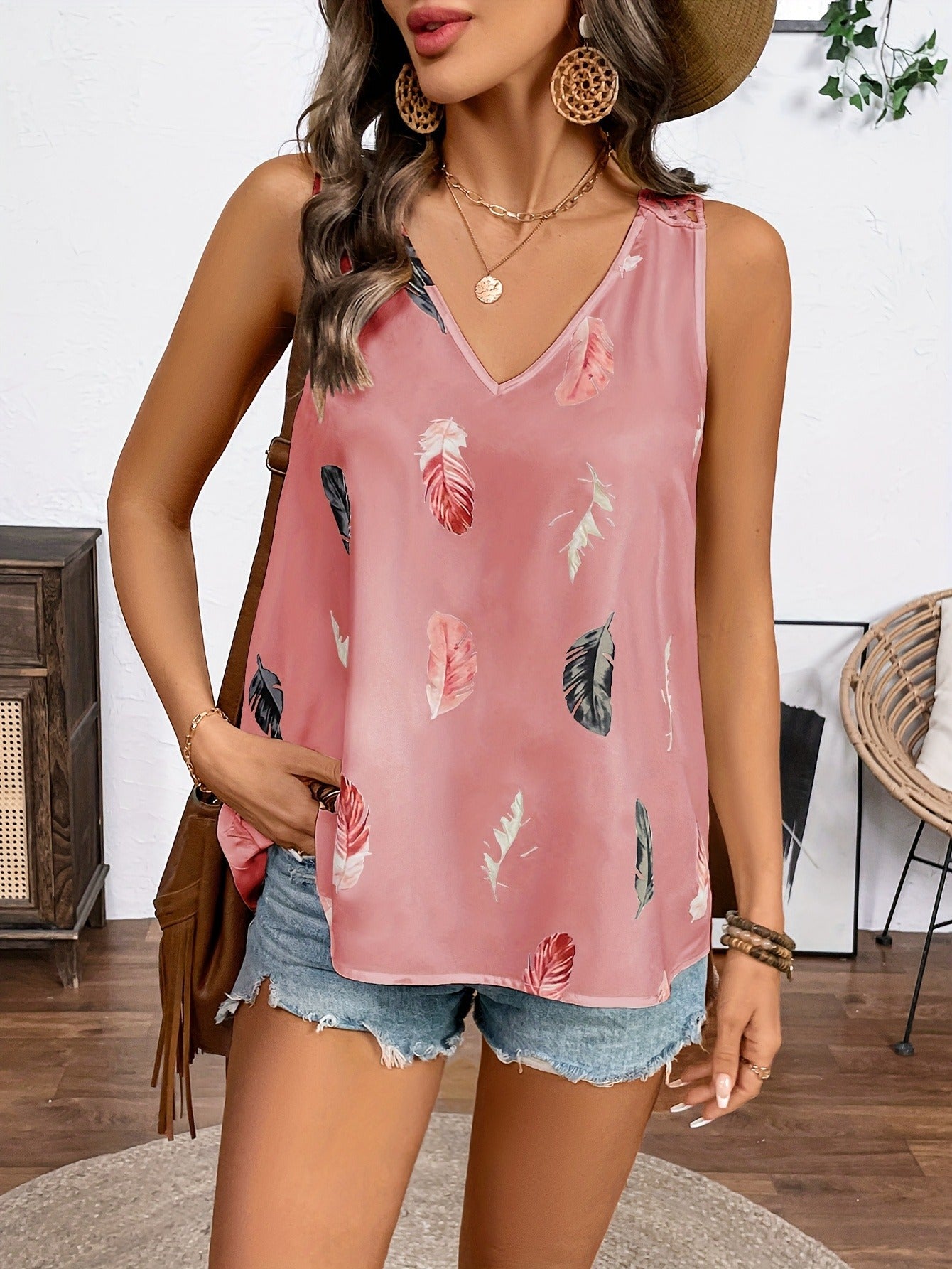V-neck hollowed out sleeveless top for women