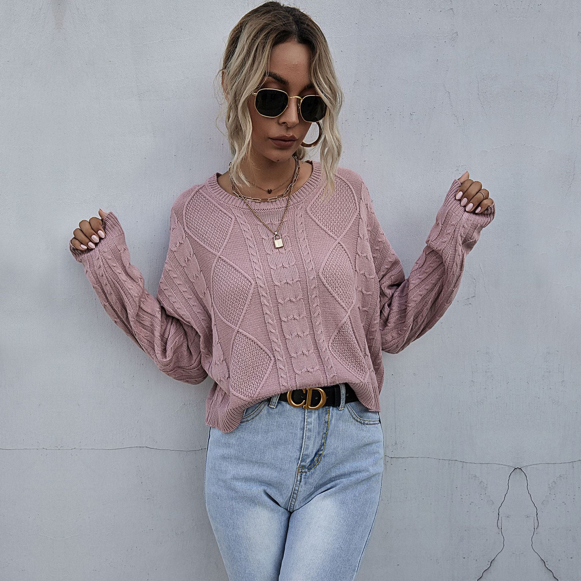 Solid color long sleeved short sweater