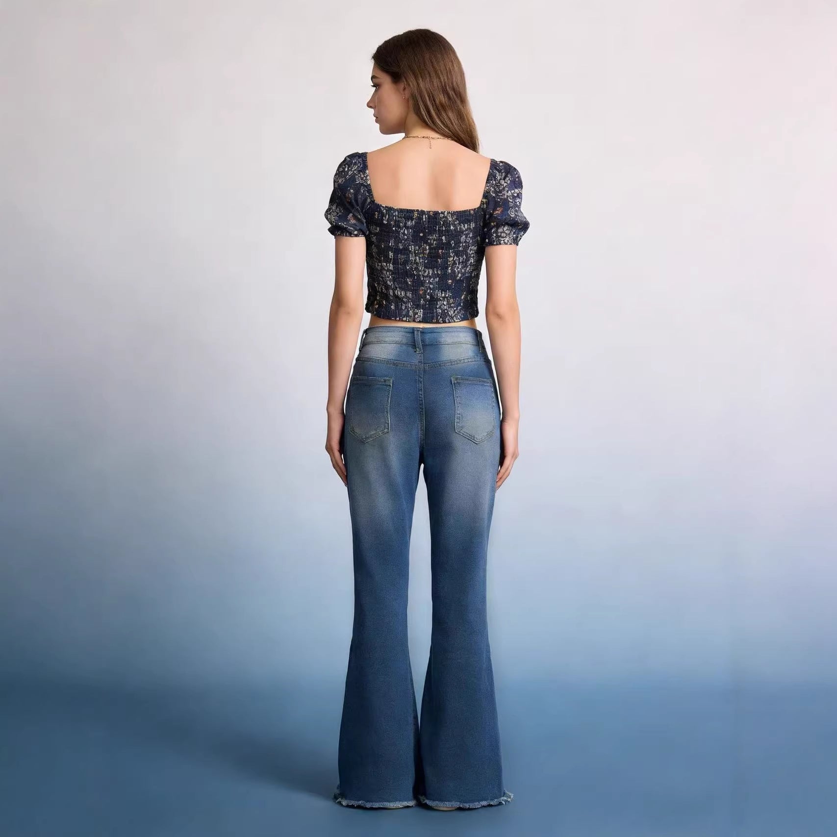 Fashion Women's New Wide-Leg Jeans, Flared Denim Pants with Ripped Hem and Raw Edge, Long Trousers