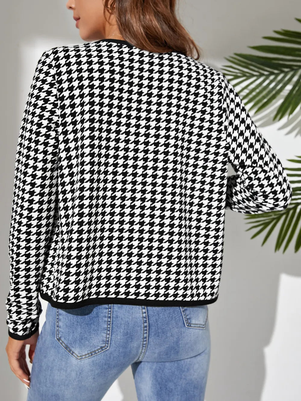Women's contrasting color open placket thin long sleeved jacket