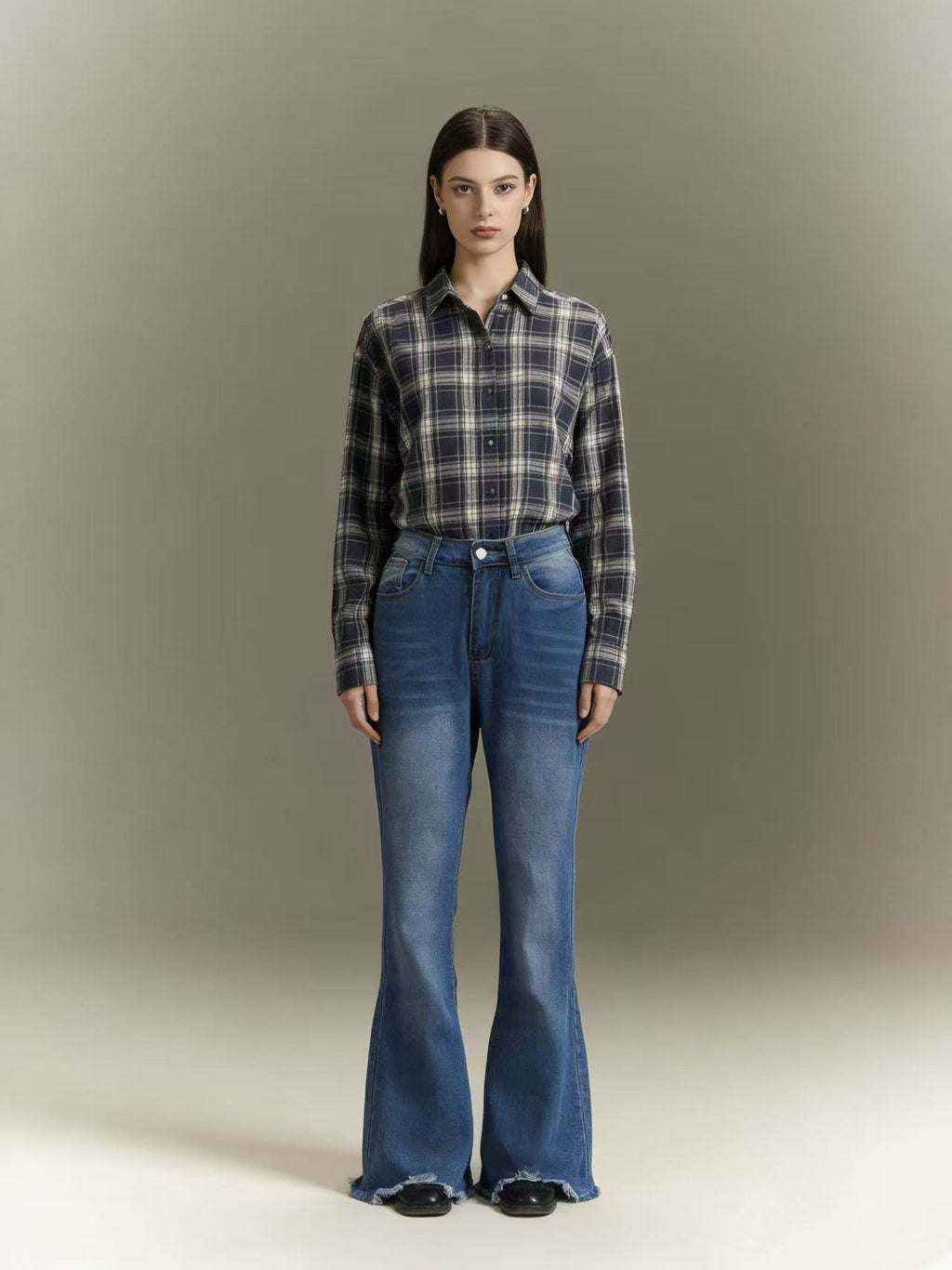 Fashion Women's New Wide-Leg Jeans, Flared Denim Pants with Ripped Hem and Raw Edge, Long Trousers